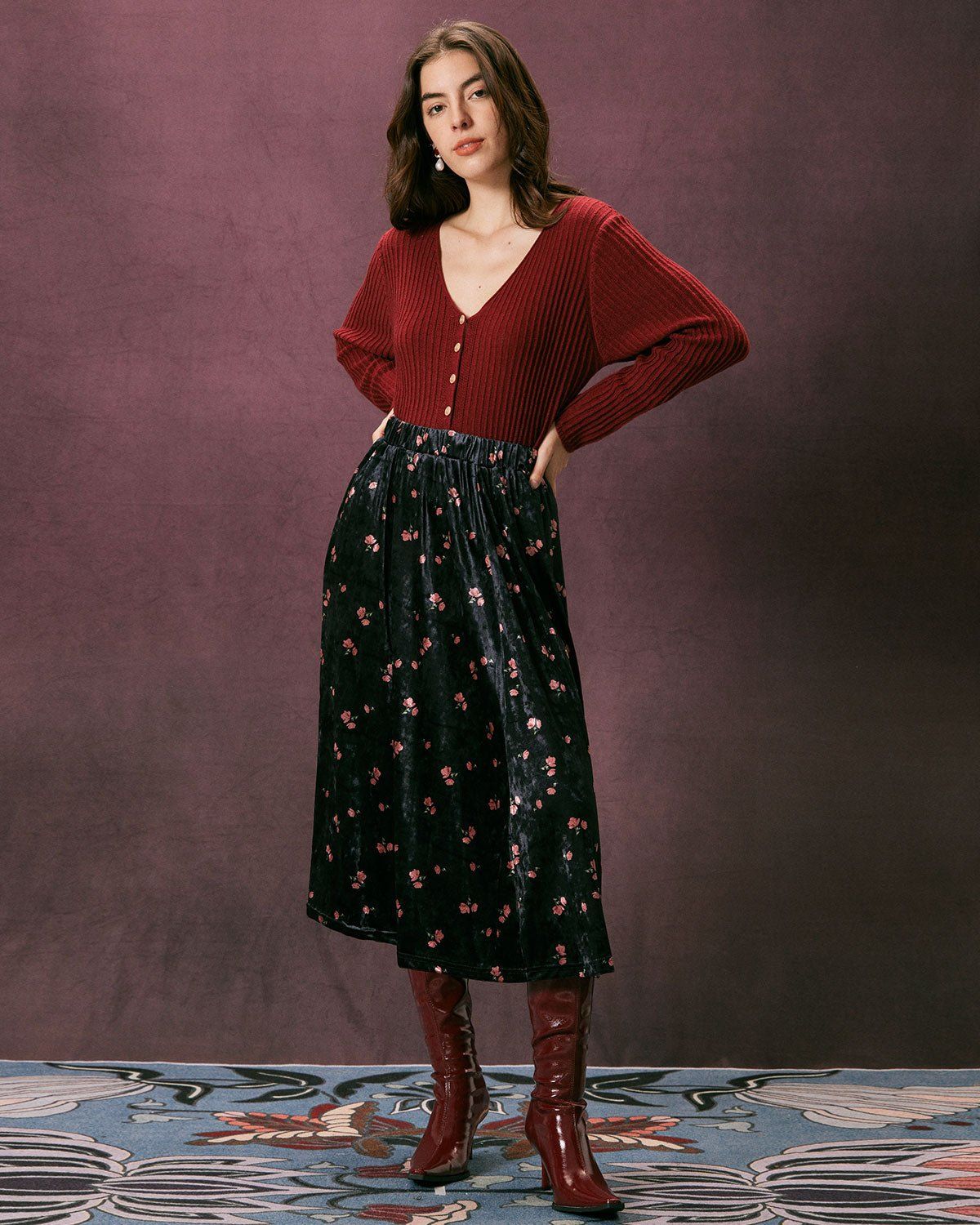 The Black Elastic Waist Floral Velvet Midi Skirt sold by rihoas product image thumbnail 2