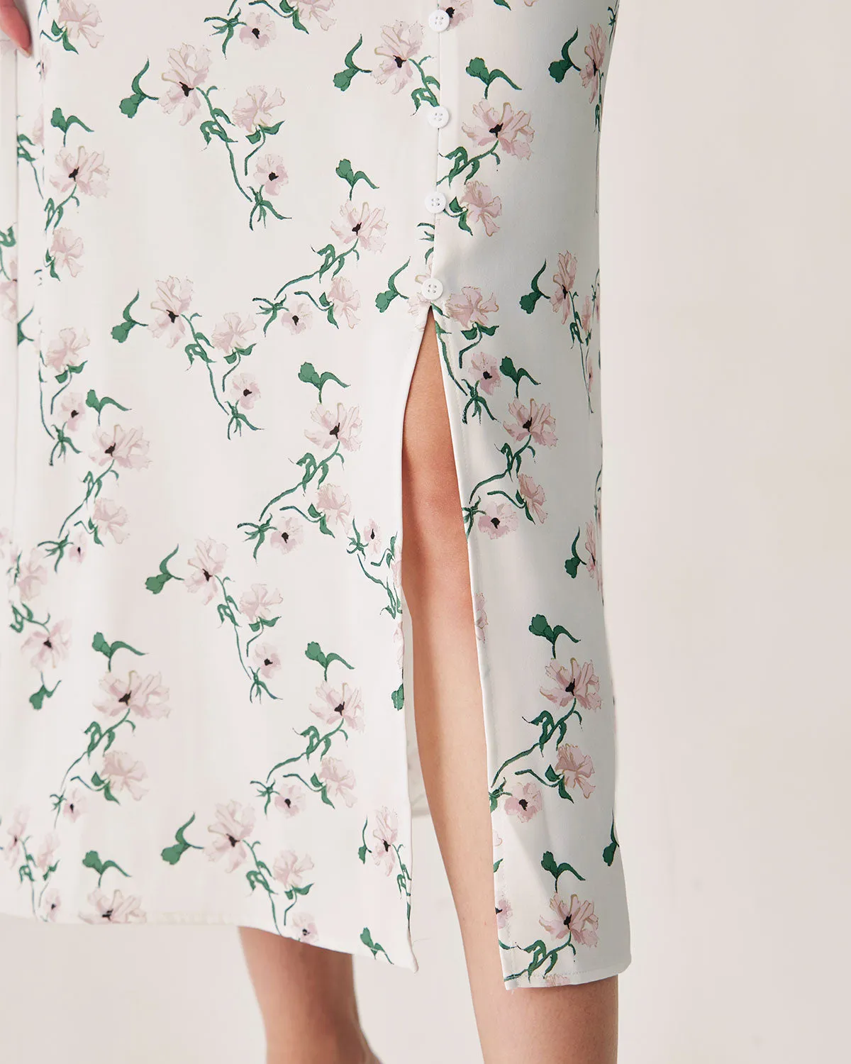 White Floral V-Neck Maxi Dress sold by rihoas product image thumbnail 2