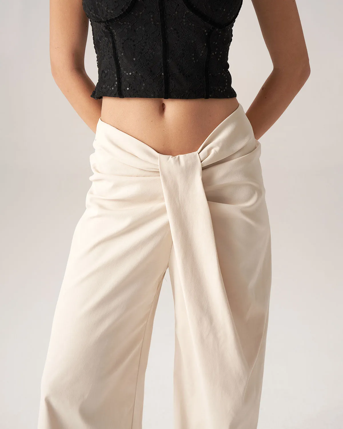 Bettydress-White Pleated Wide-Leg Pants sold by rihoas product image thumbnail 2
