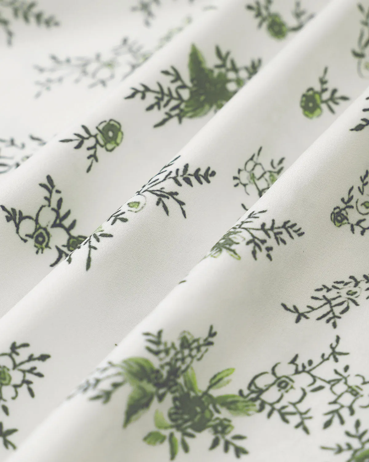 Green Floral Ruched Lace Halter Midi Dress sold by rihoas product image thumbnail 3