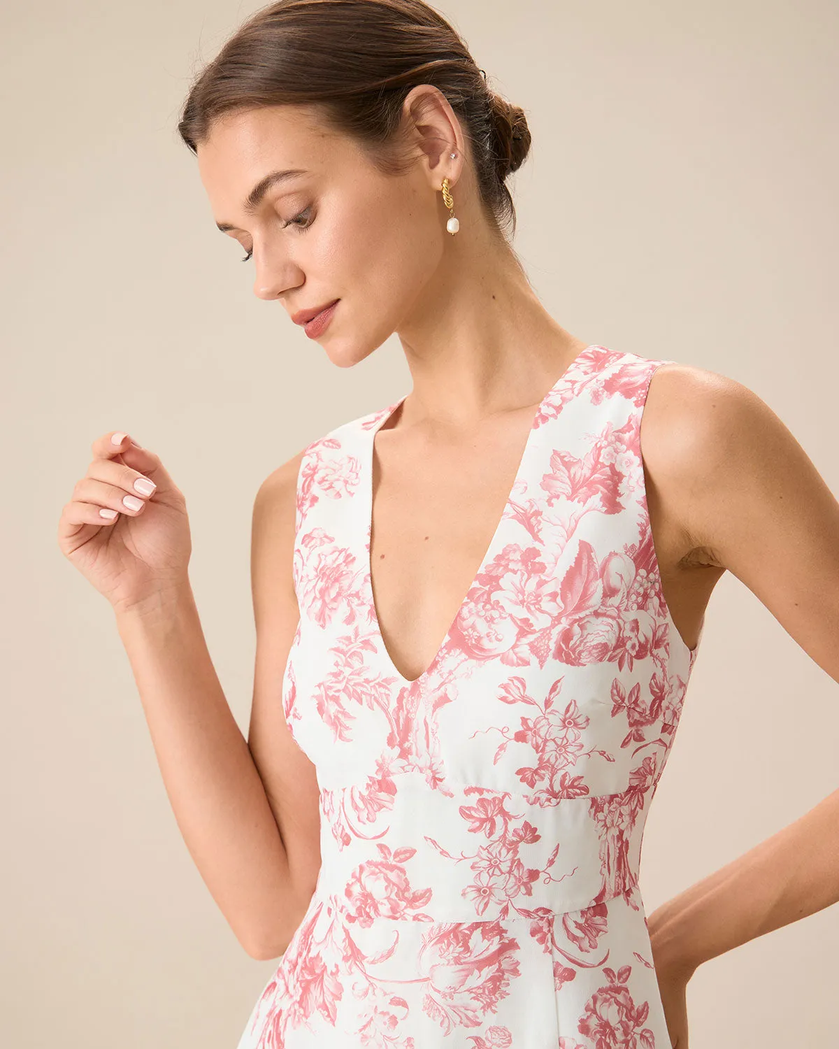 Women's Red V-Neck Sleeveless Floral Midi Dress sold by rihoas product image thumbnail 2