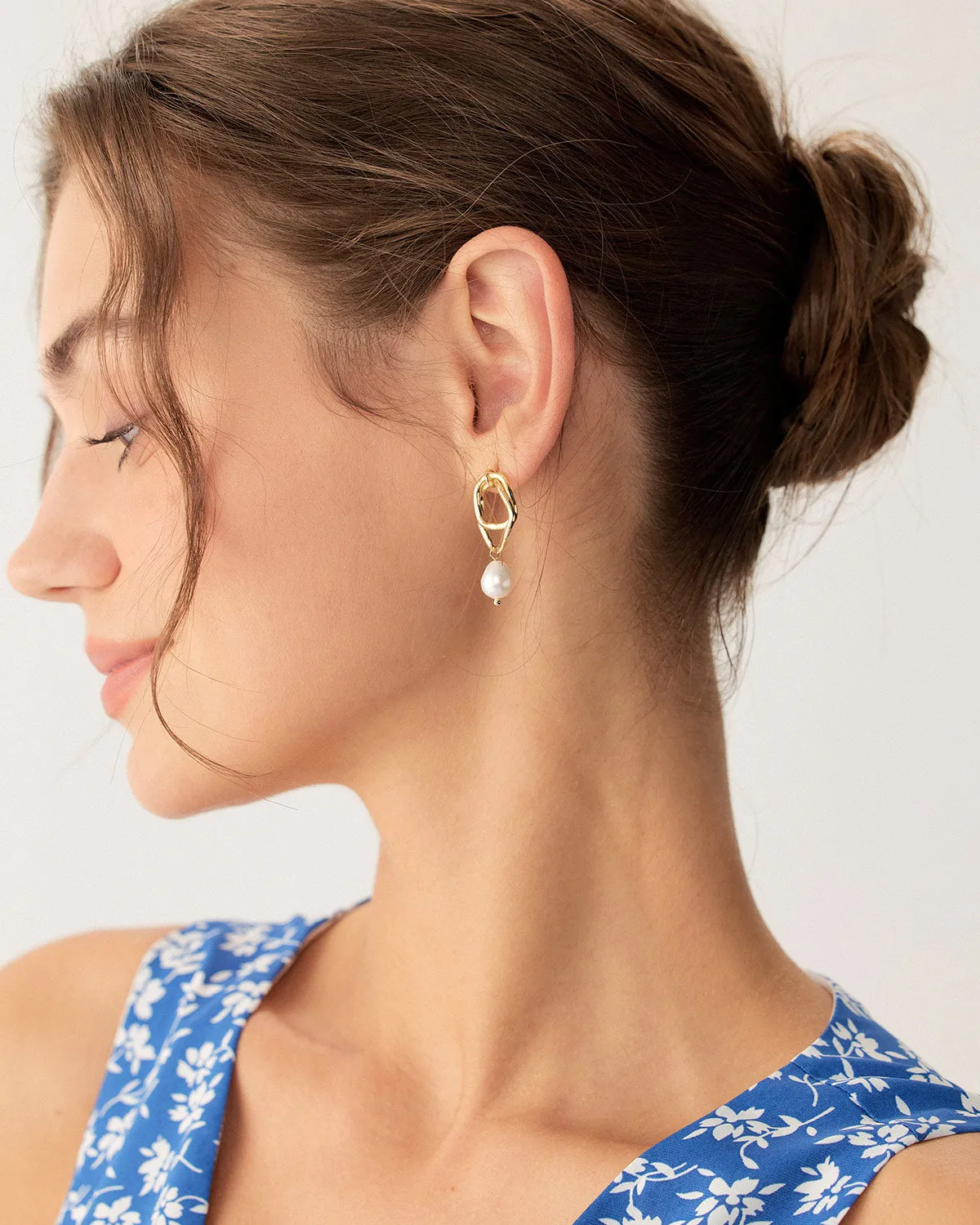 Metal Pearl Earrings sold by rihoas product image thumbnail 2