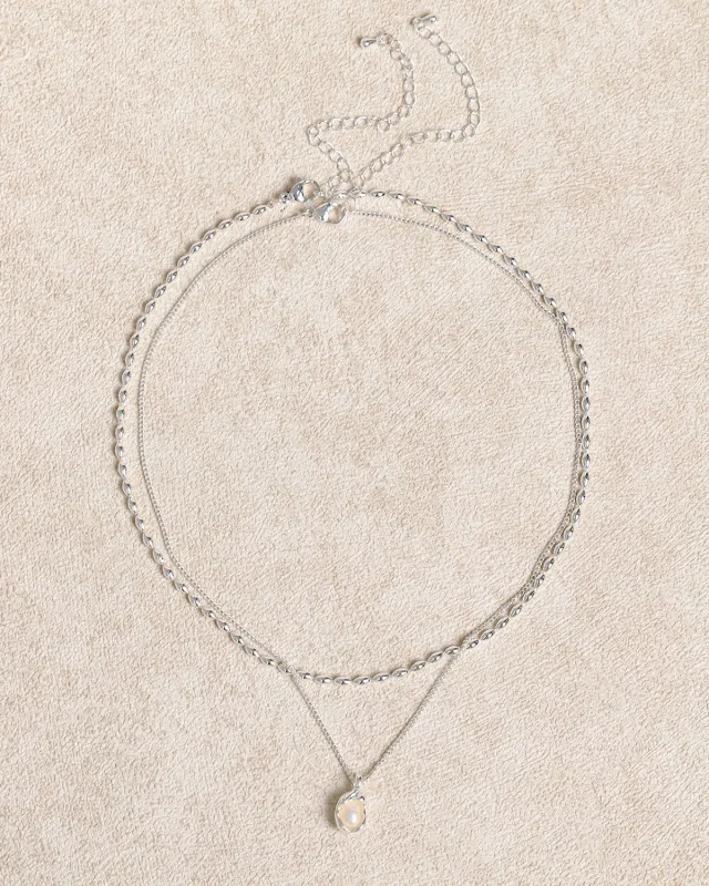 Metal Pearl Double Necklace sold by rihoas