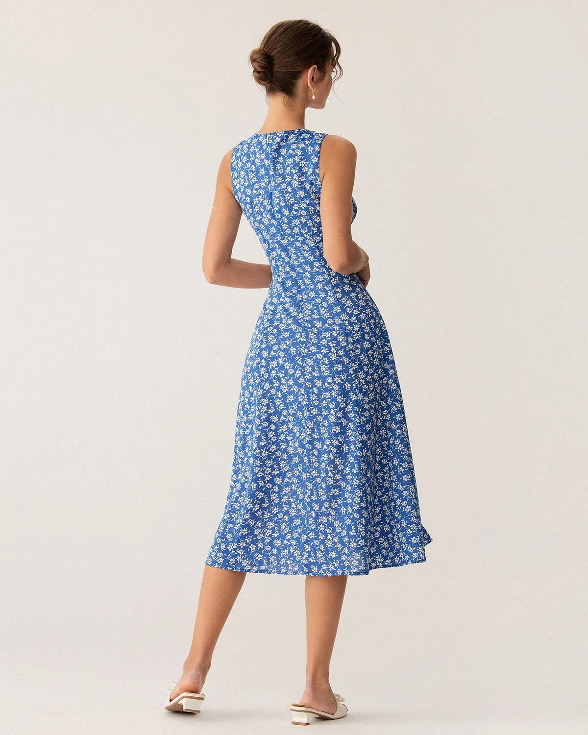 Blue Floral V Neck Sleeveless Midi Dress sold by rihoas product image thumbnail 5