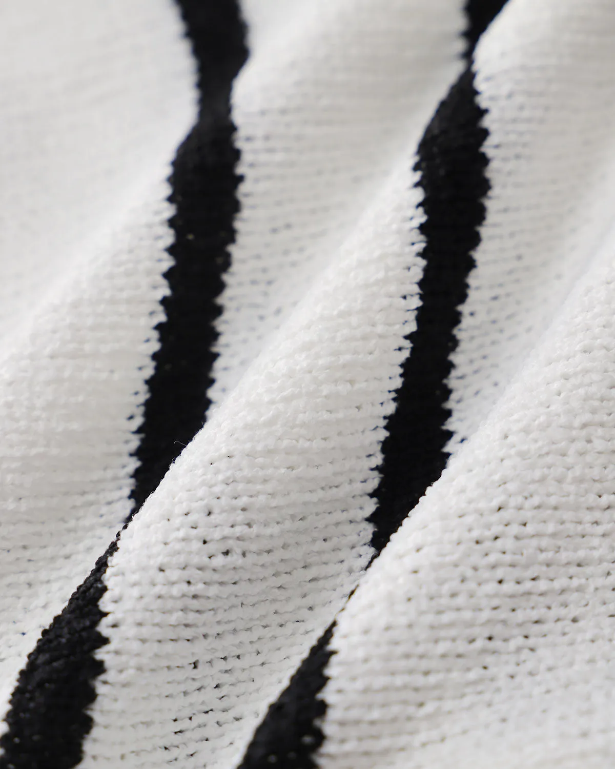 White Striped Single Breasted Vest sold by rihoas product image thumbnail 3