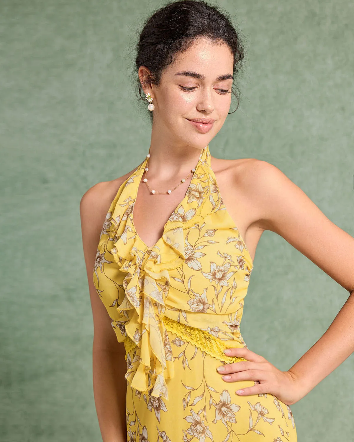 Yellow Floral Shirred Halter Maxi Dress sold by rihoas product image thumbnail 3