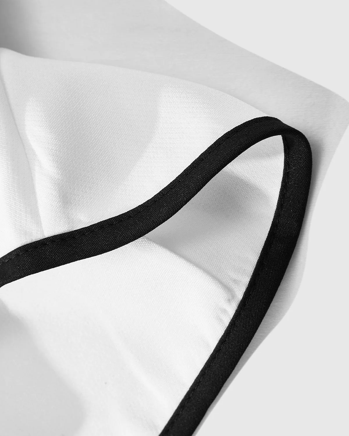 Off White Contrasting Vest sold by rihoas product image thumbnail 3