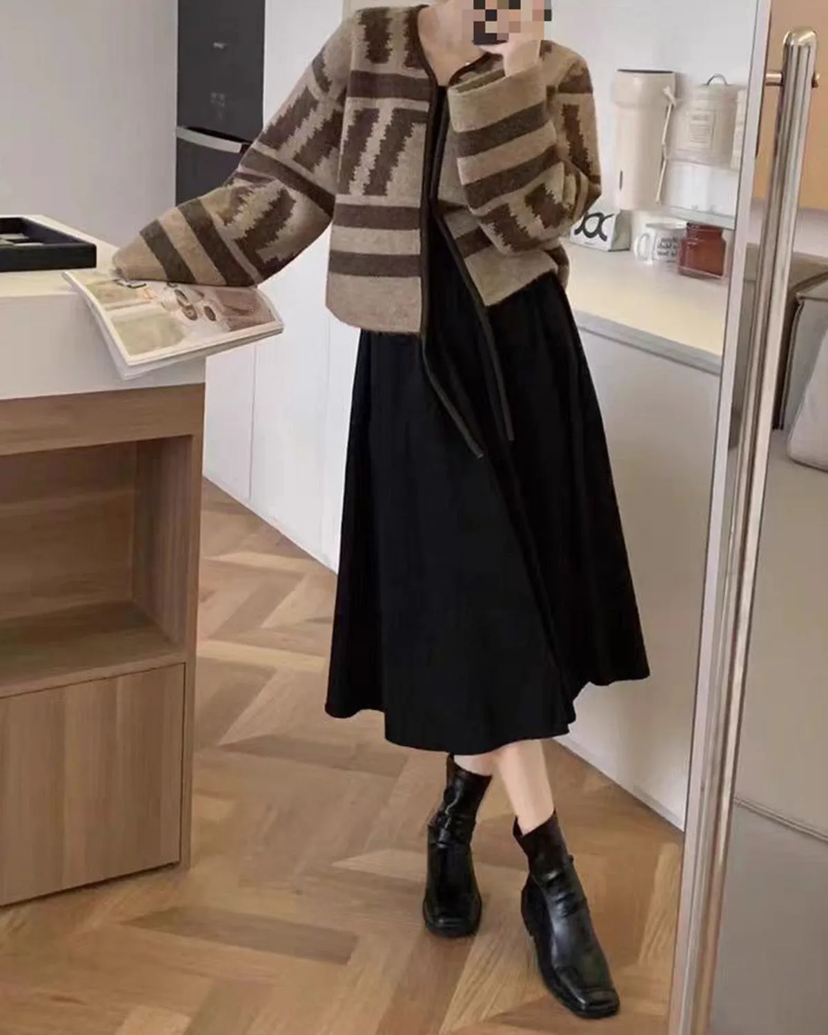 Camel Geometric Knit Cardigan sold by rihoas product image thumbnail 3