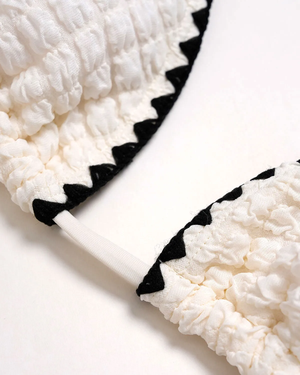 White Contrsting Triangle Bikini Sets sold by rihoas product image thumbnail 4