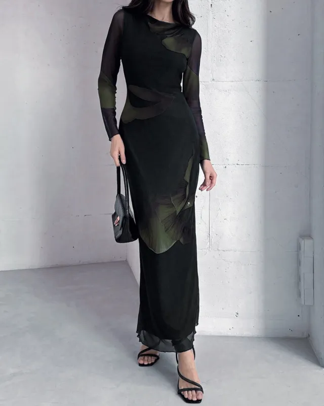 Black Round Neck Floral Maxi Dress sold by rihoas