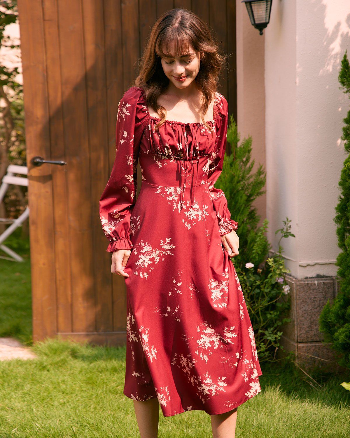 The Red Square Neck Ruffle Floral Midi Dress sold by rihoas product image thumbnail 2