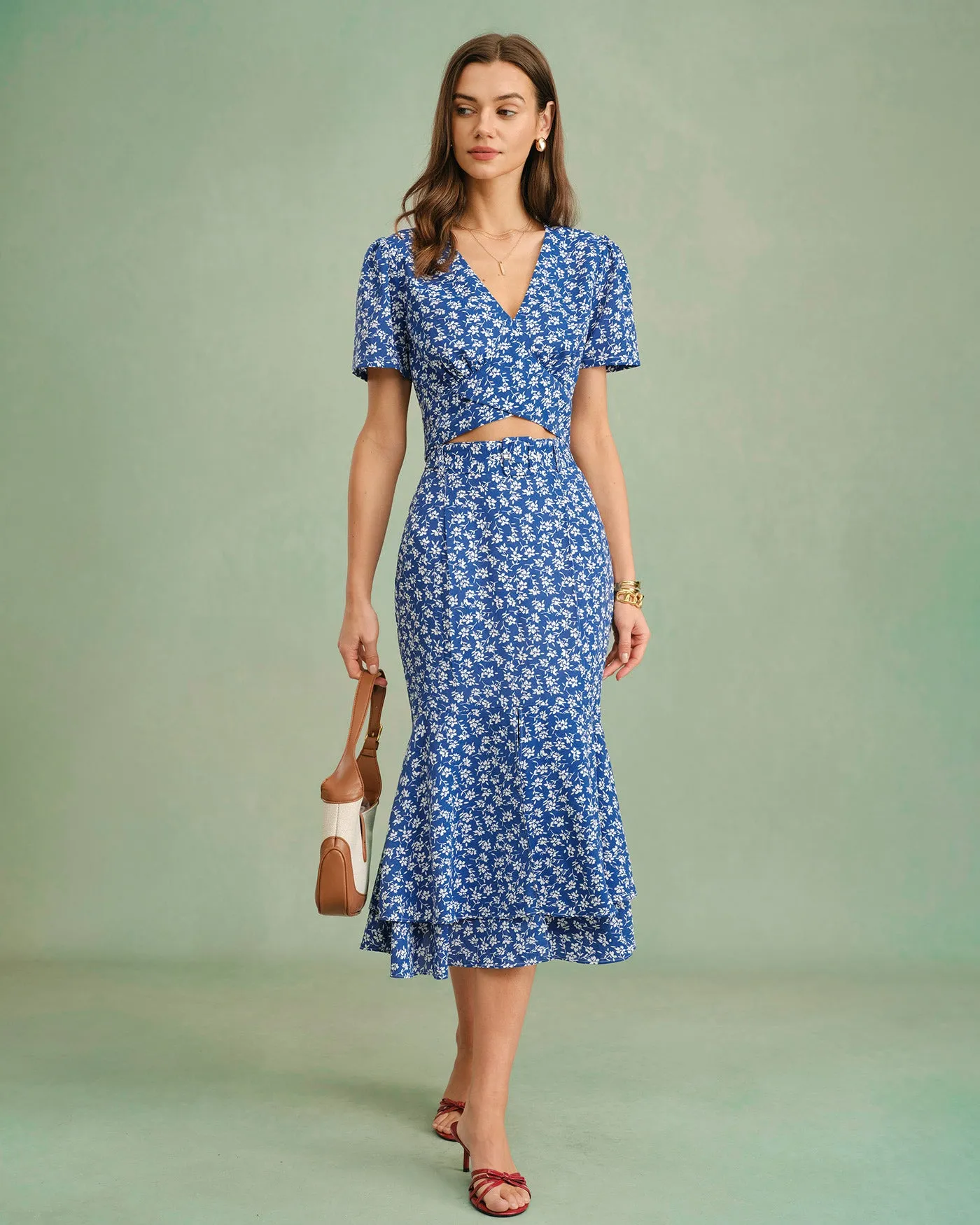 Blue V Neck Floral Tee sold by rihoas product image thumbnail 4