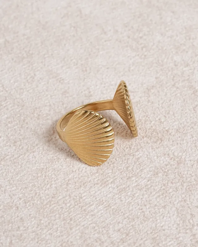 Gold Open Ring made by rihoas