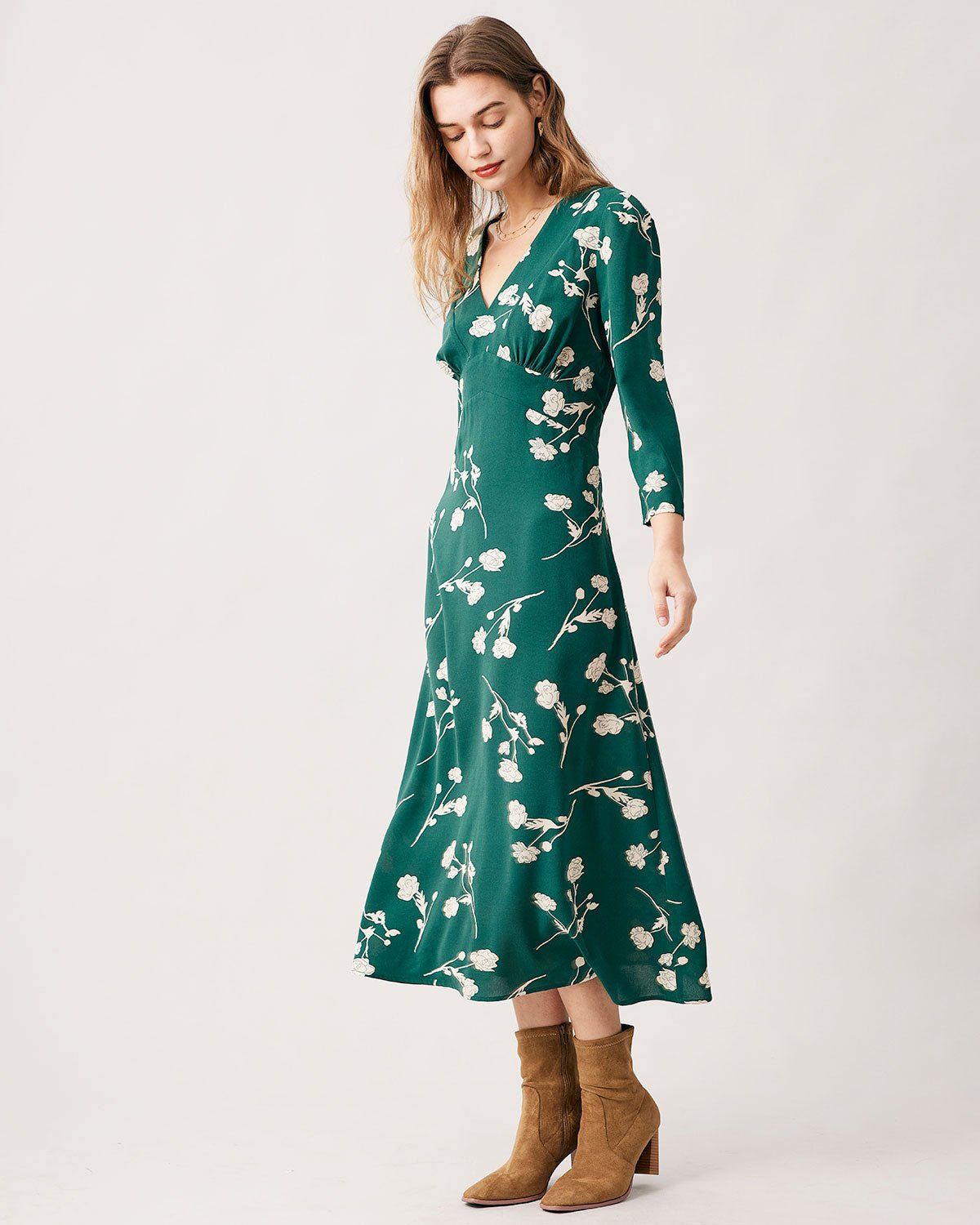The Green V Neck Floral Long Sleeve Maxi Dress sold by rihoas product image thumbnail 4
