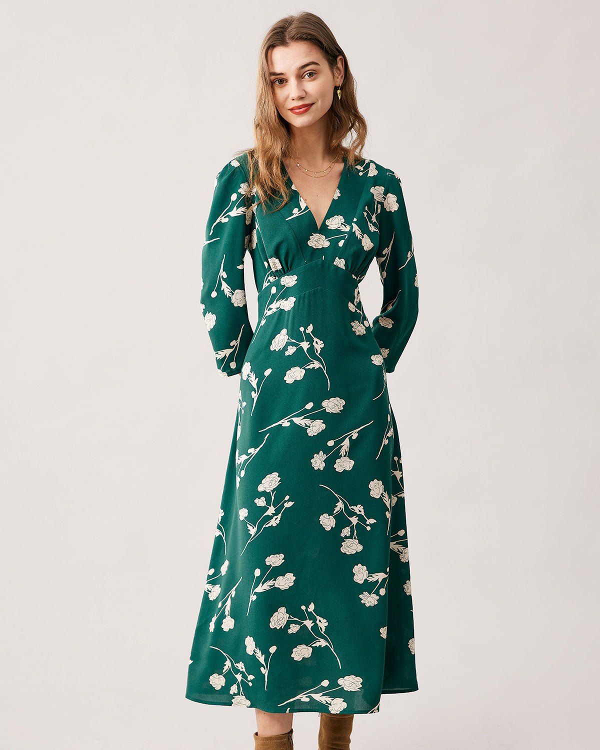 The Green V Neck Floral Long Sleeve Maxi Dress sold by rihoas