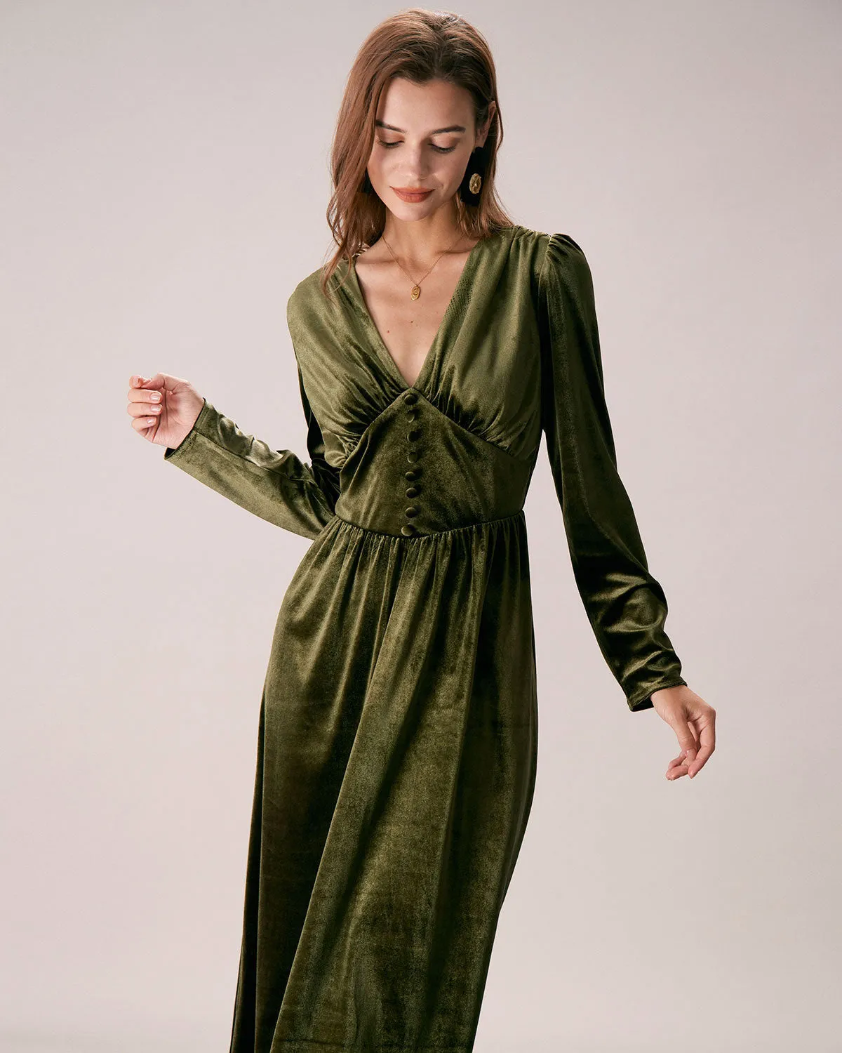The Green V Neck Velvet Ruched Midi Dress sold by rihoas product image thumbnail 3