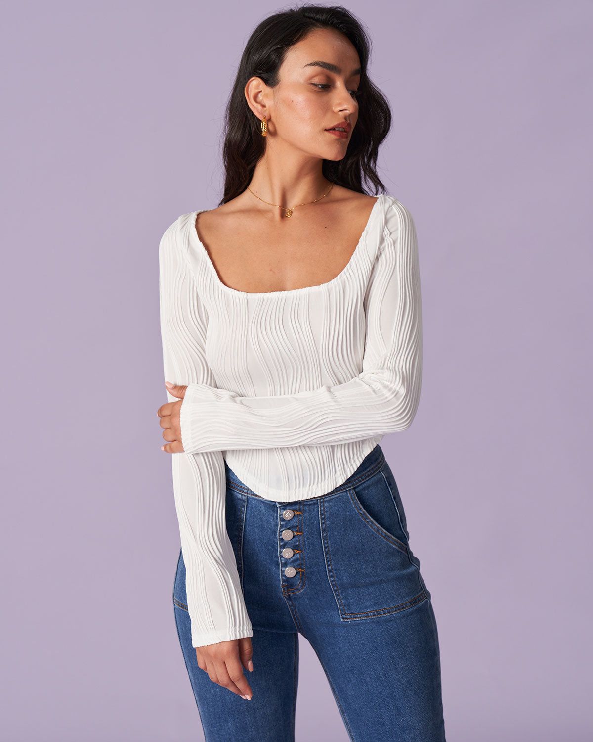 The White Square Neck Wave Curved Hem Tee sold by rihoas product image thumbnail 4