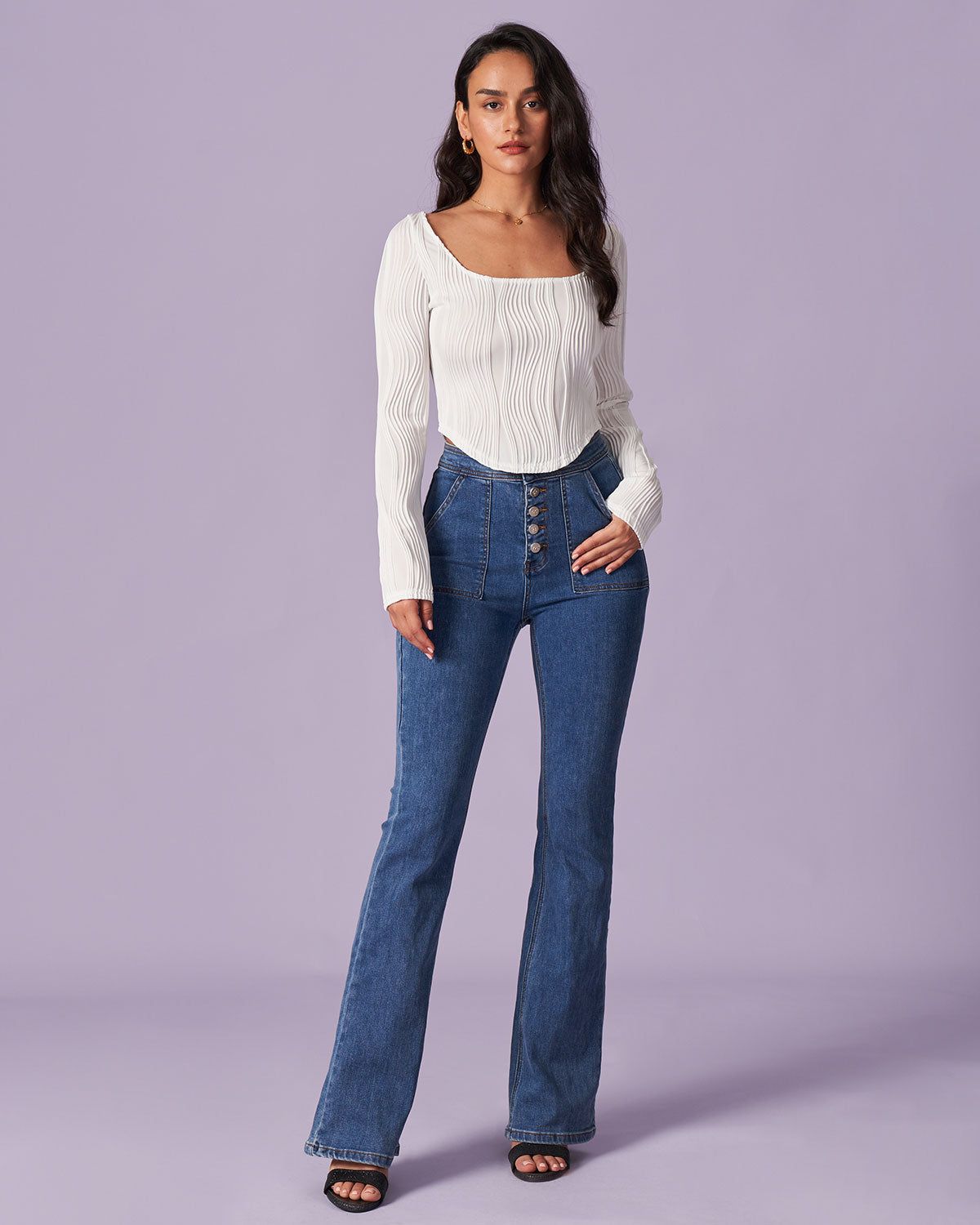 The White Square Neck Wave Curved Hem Tee sold by rihoas product image thumbnail 3