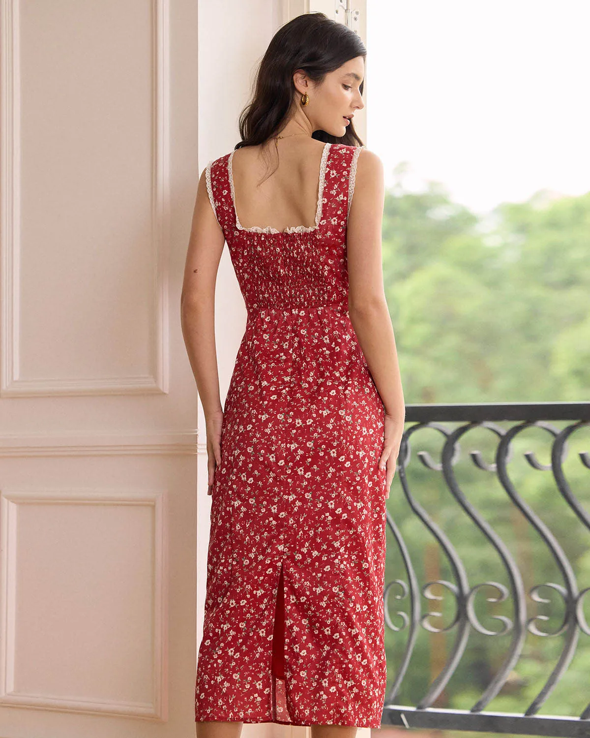 The Red Sweetheart Neck Floral Lace Trim Midi Dress sold by rihoas product image thumbnail 5