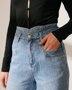 The Premium-fabric Tassel Wide Leg Jeans sold by rihoas
