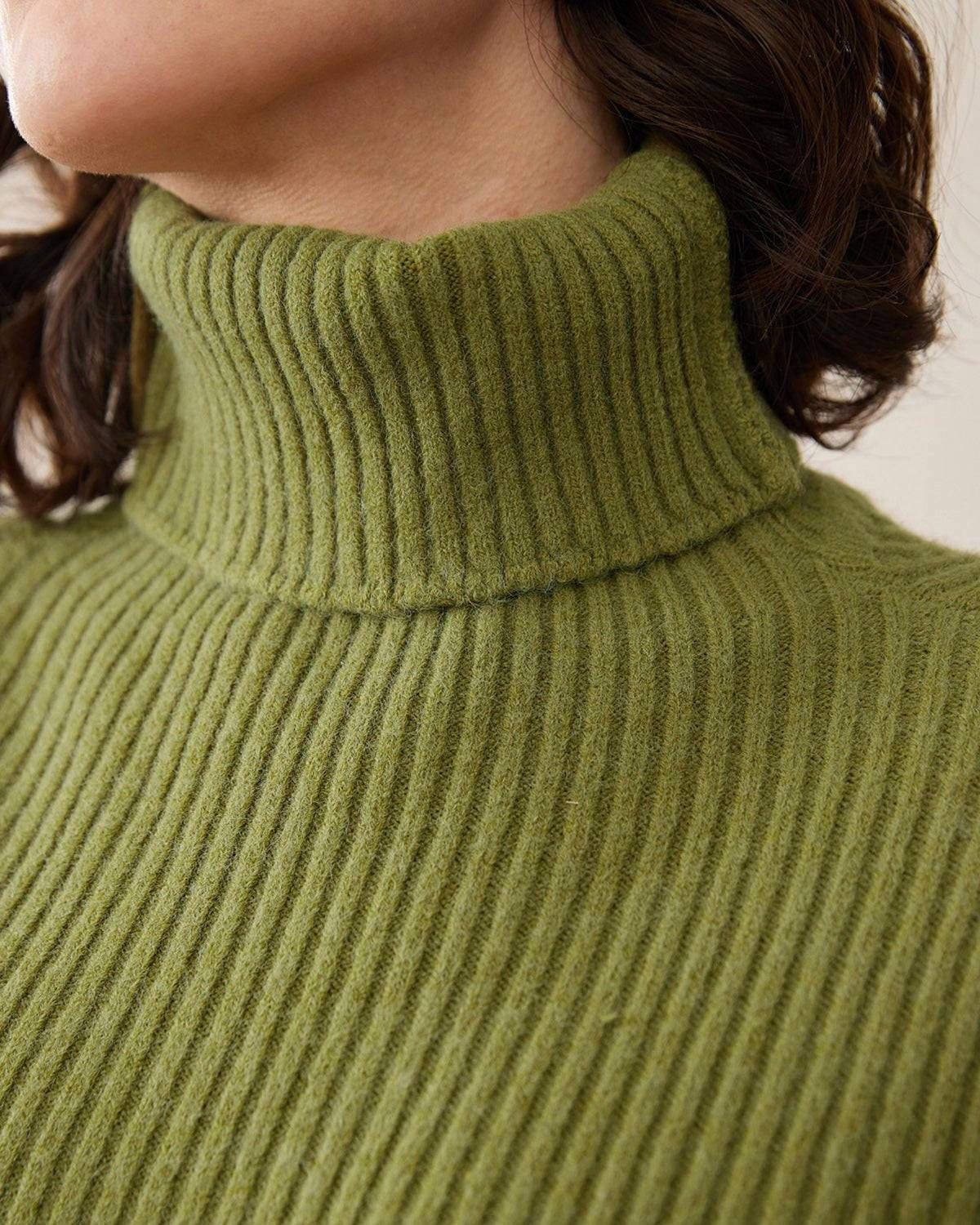 The Relaxed Turtleneck Ribbed Sweater sold by rihoas product image thumbnail 2