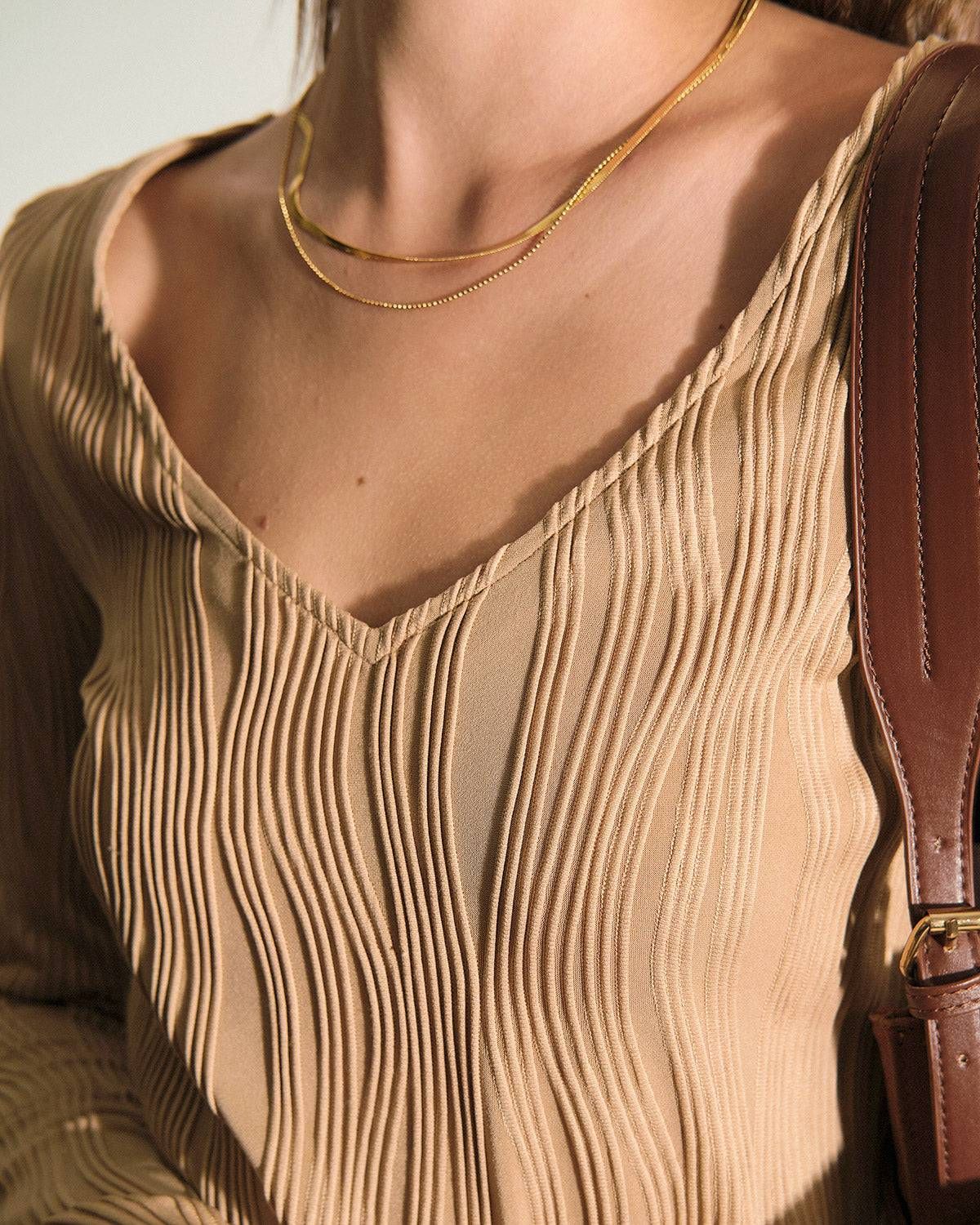 The Wave Textured V Neck Tee sold by rihoas product image thumbnail 2