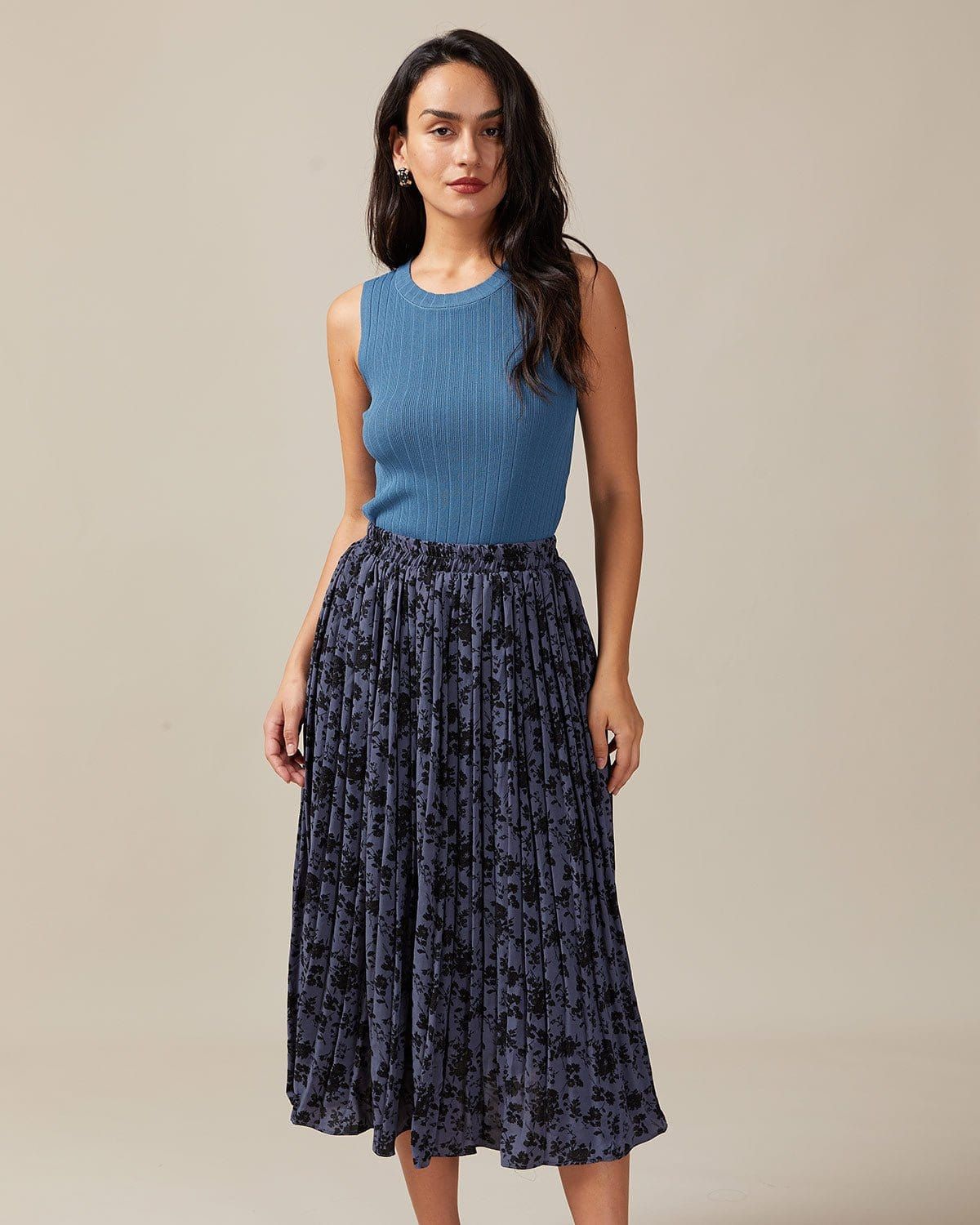 The Elastic Waist Floral Pleated Midi Skirt sold by rihoas product image thumbnail 3