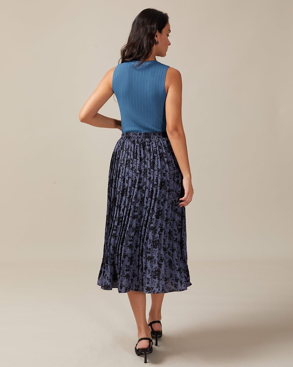 The Elastic Waist Floral Pleated Midi Skirt sold by rihoas product image thumbnail 4