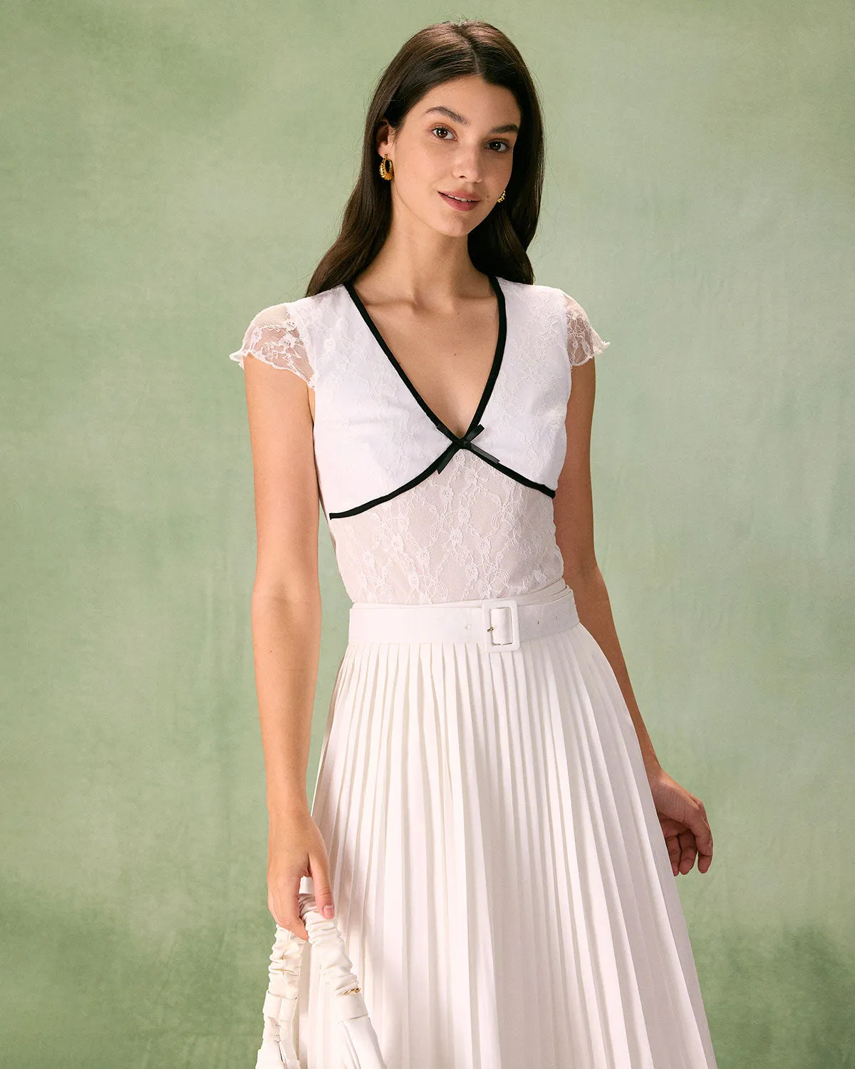 The White V Neck Lace Tee sold by rihoas product image thumbnail 5