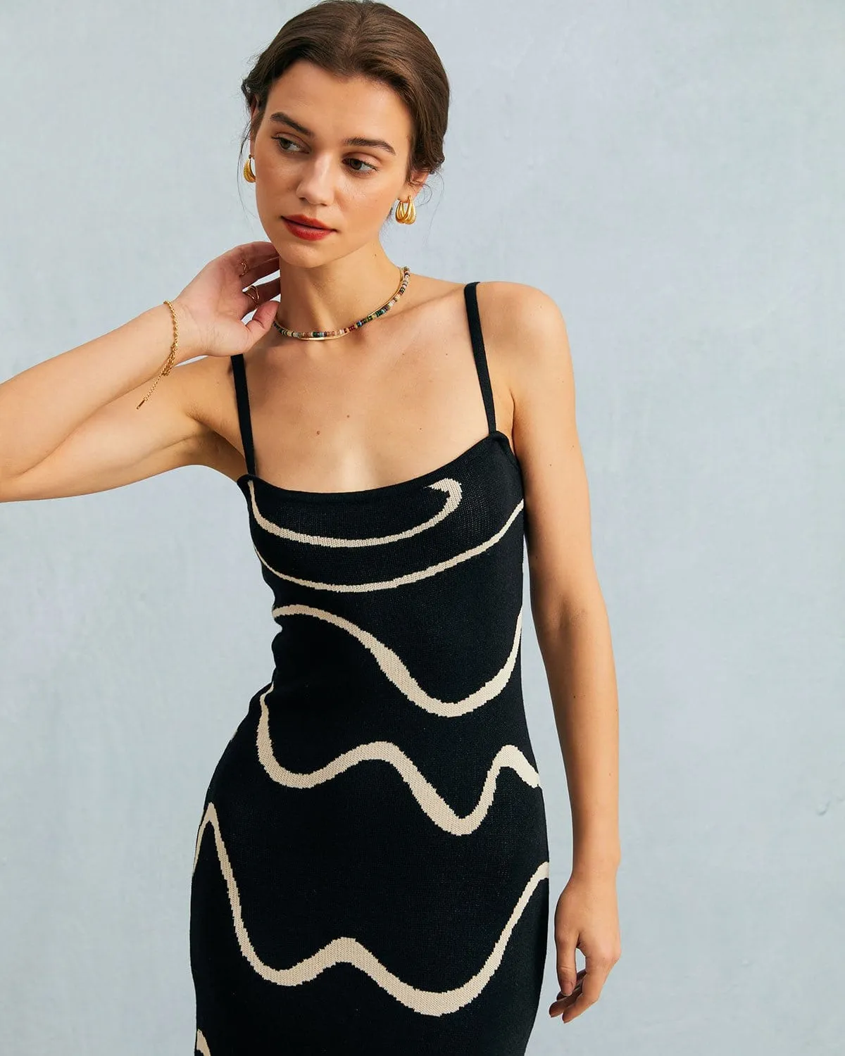 The Black Wave Mermaid Hem Knit Midi Dress sold by rihoas product image thumbnail 3