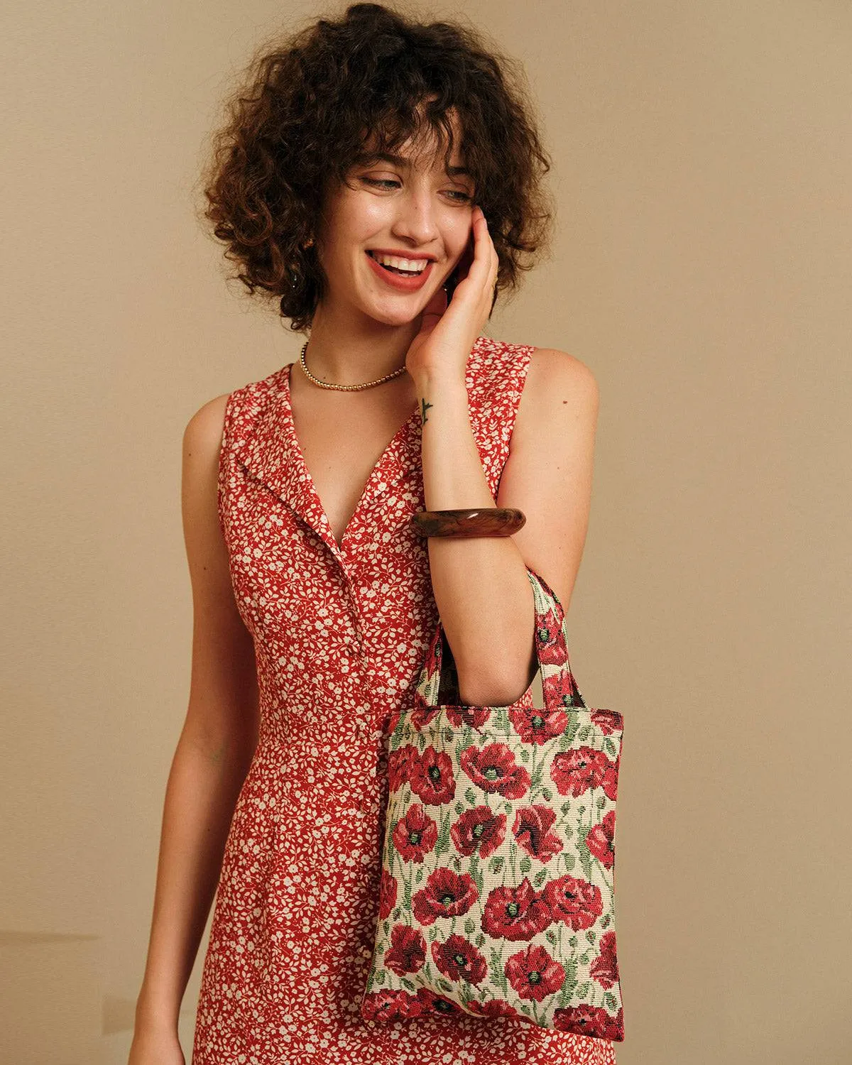 The Floral Retro Canvas Handbag sold by rihoas product image thumbnail 3