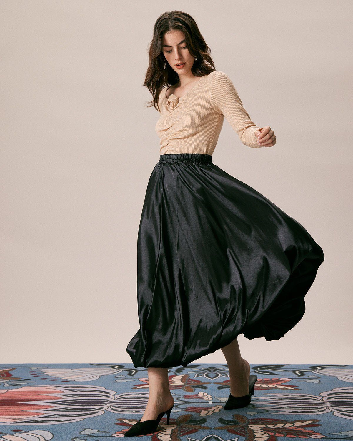 The Khaki Floral Ruched Long Sleeve Knit Top sold by rihoas product image thumbnail 4