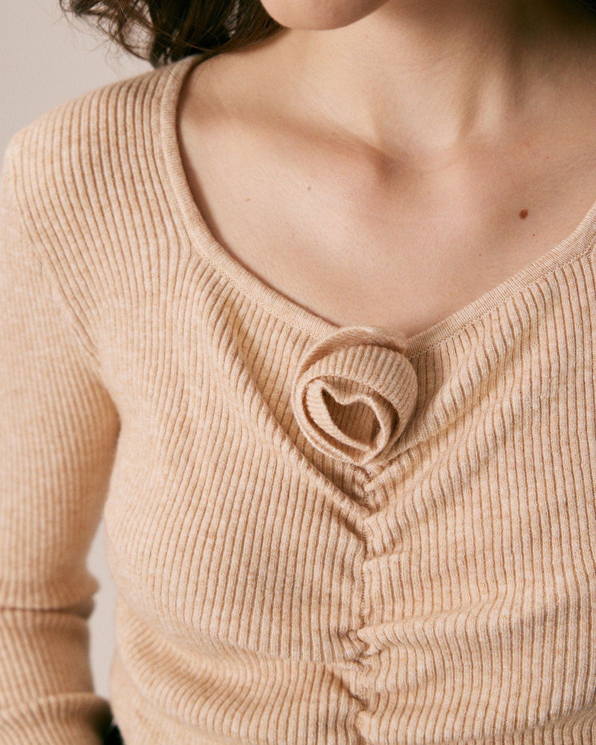 The Khaki Floral Ruched Long Sleeve Knit Top sold by rihoas product image thumbnail 2