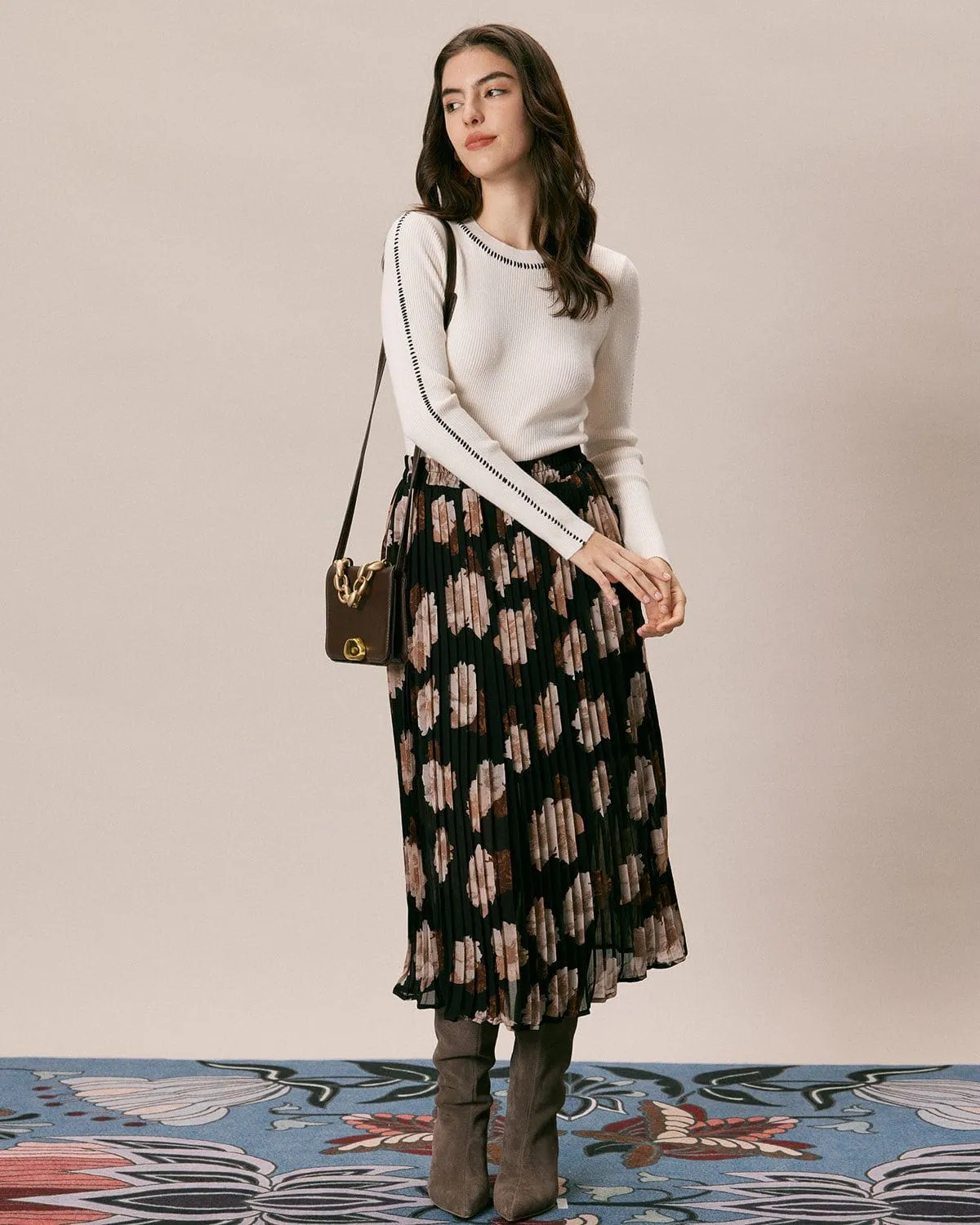 The Beige Seam Colorblock Ribbed Knit Top sold by rihoas product image thumbnail 5