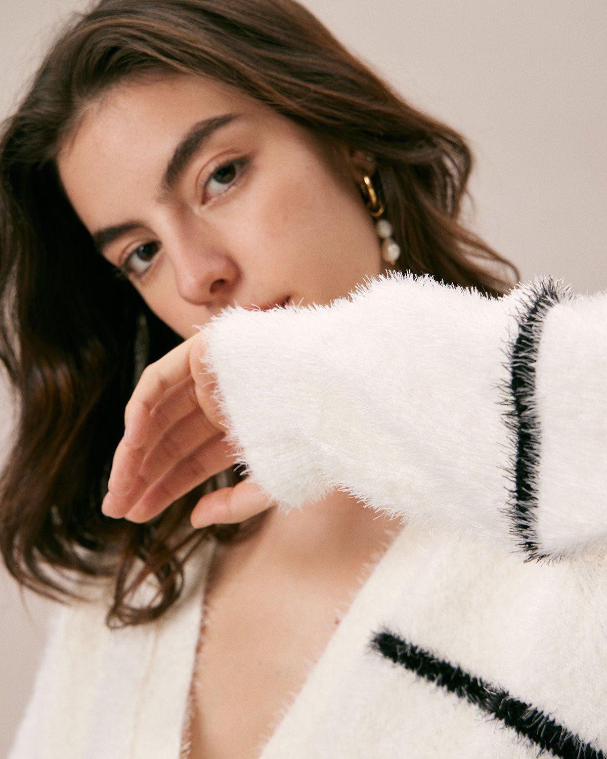 The White V Neck Fluffy Striped Cardigan sold by rihoas product image thumbnail 5