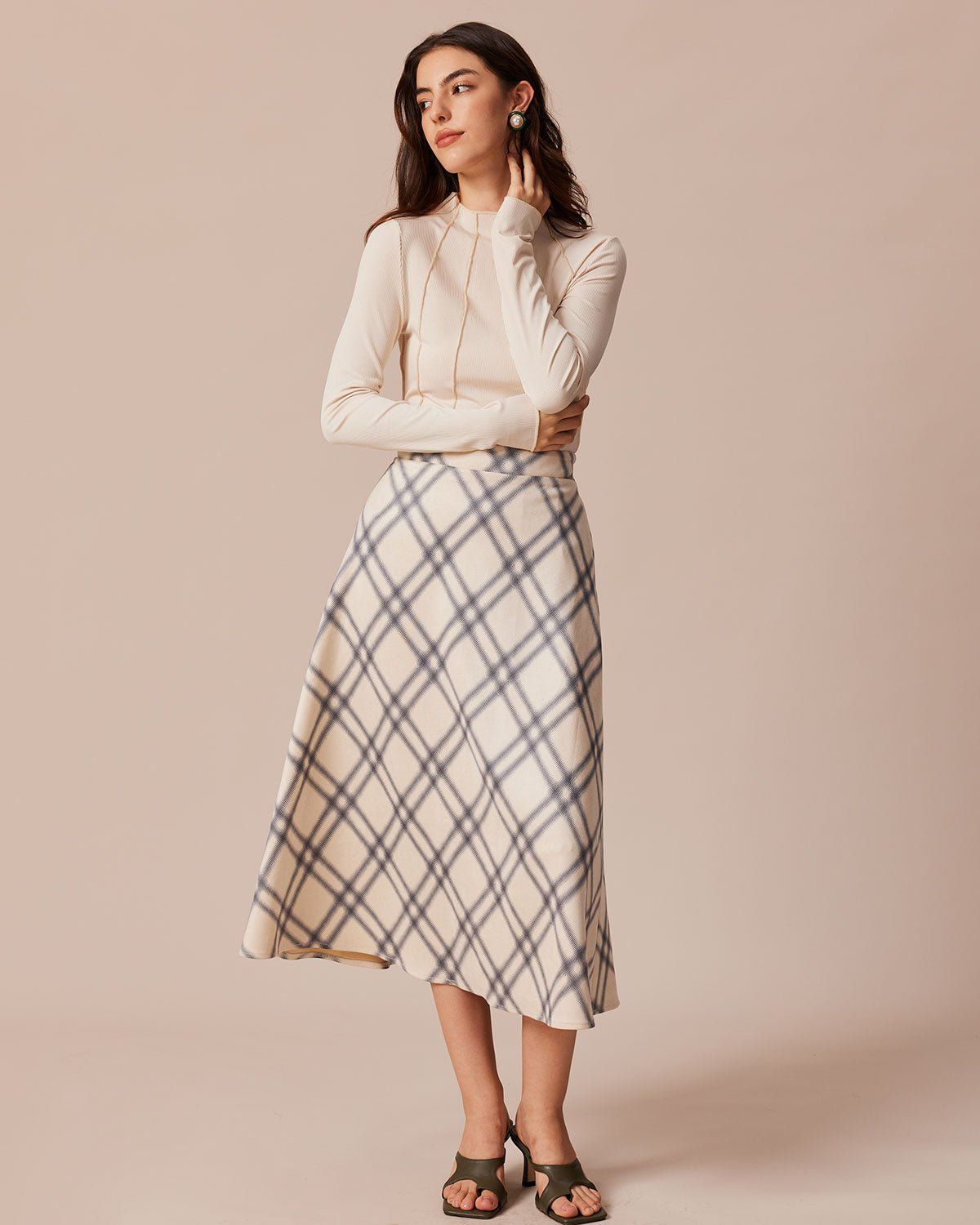 The Beige Mock Neck Ribbed Patchwork Tee sold by rihoas product image thumbnail 3