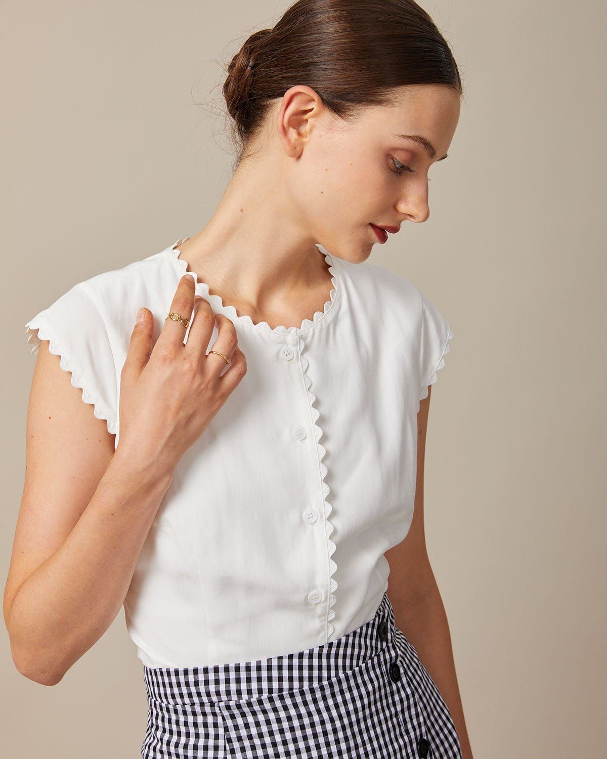The White Scalloped Trim Cap Sleeve Blouse sold by rihoas product image thumbnail 4