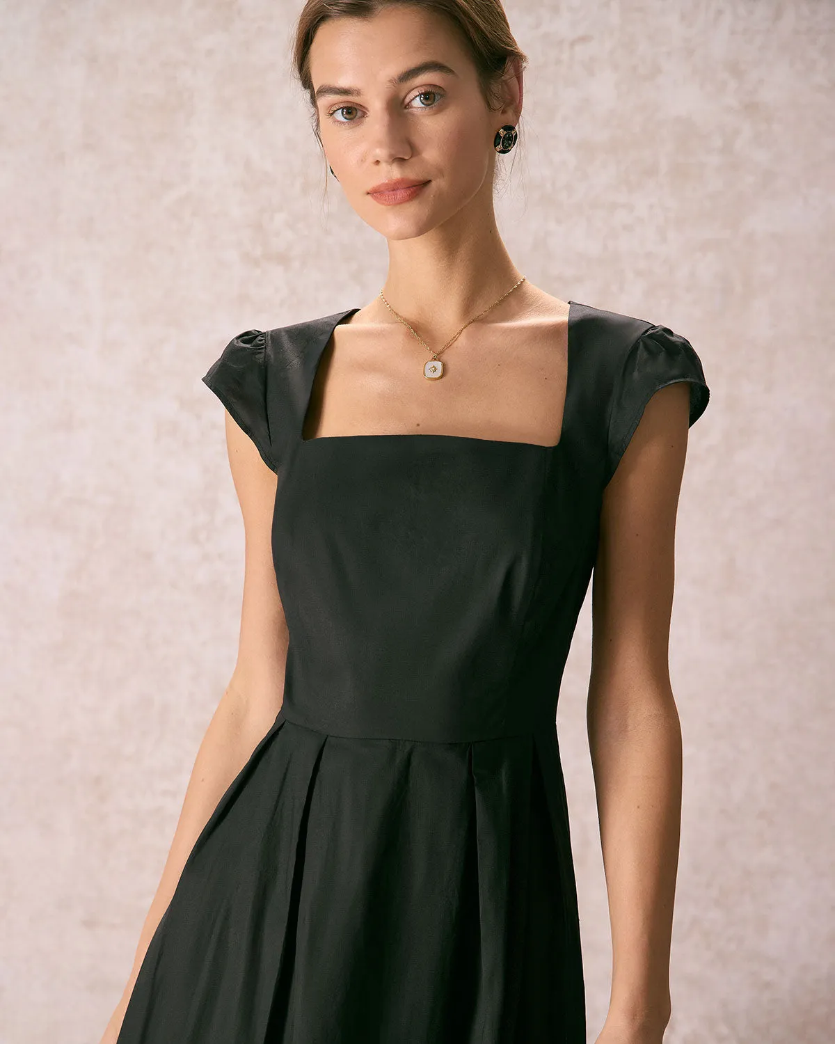 The Black Square Neck Cap Sleeve Midi Dress sold by rihoas product image thumbnail 3