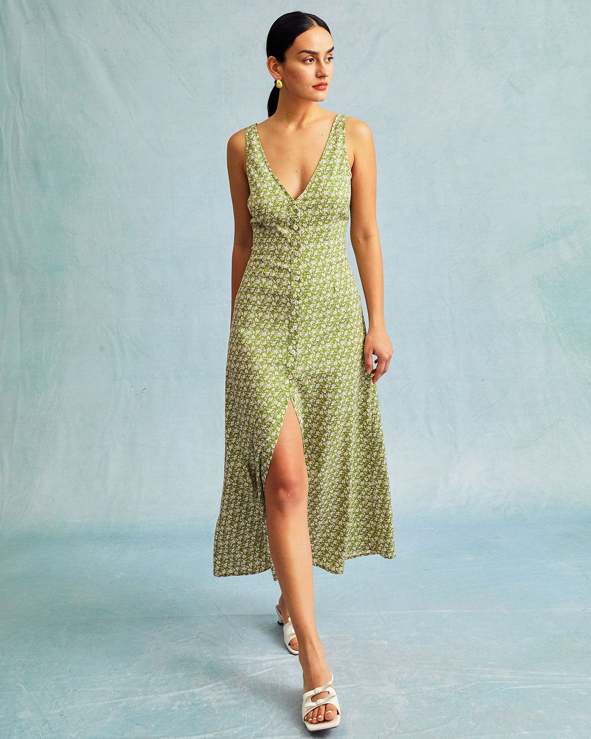 The Green V Neck Floral Single-breasted Maxi Dress sold by rihoas