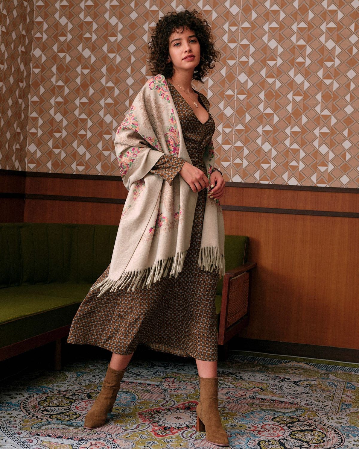 The Geometric Print Long Sleeve Midi Dress sold by rihoas product image thumbnail 6