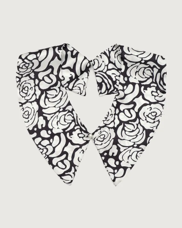 The Black Rose Print Detachable Collar sold by rihoas