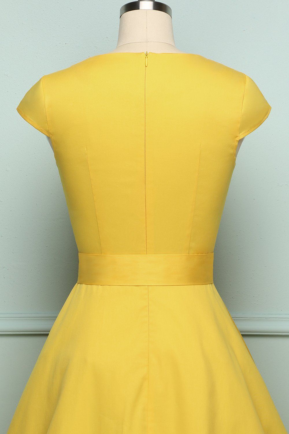 Solid Vintage 1950s Dress sold by Zapaka product image thumbnail 4