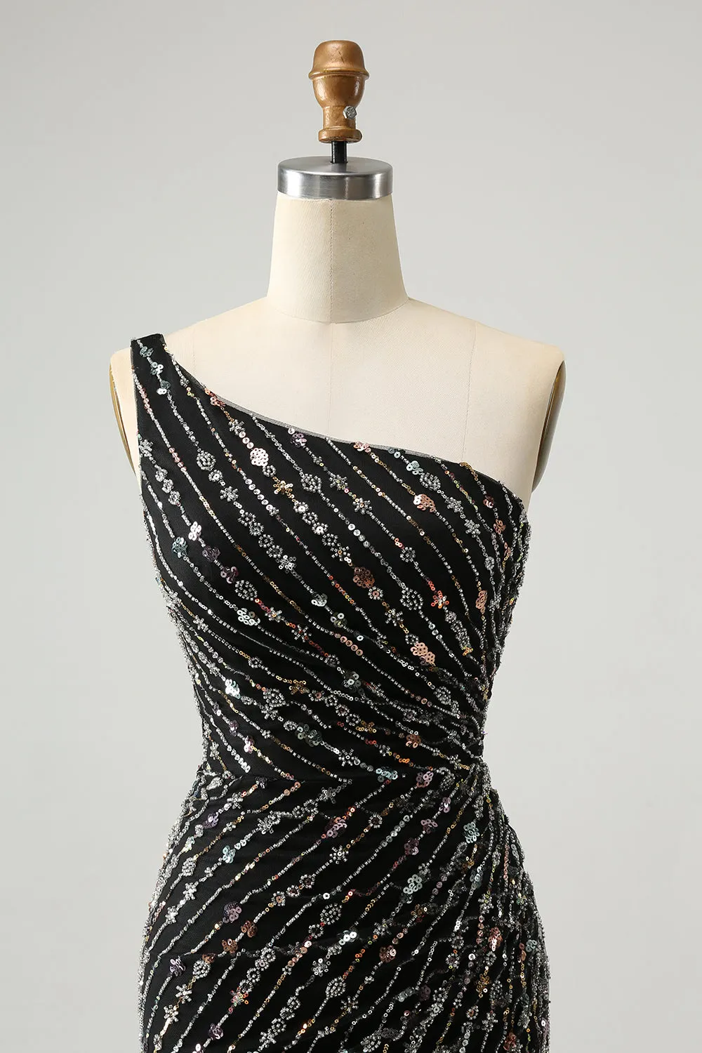 Glitter Black One Shouder Tight Short Homecoming Dress with Beading sold by Zapaka product image thumbnail 4