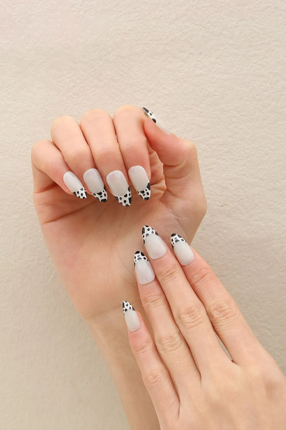 24 Pcs Press On Nails Leopard Printed False Nail sold by Zapaka