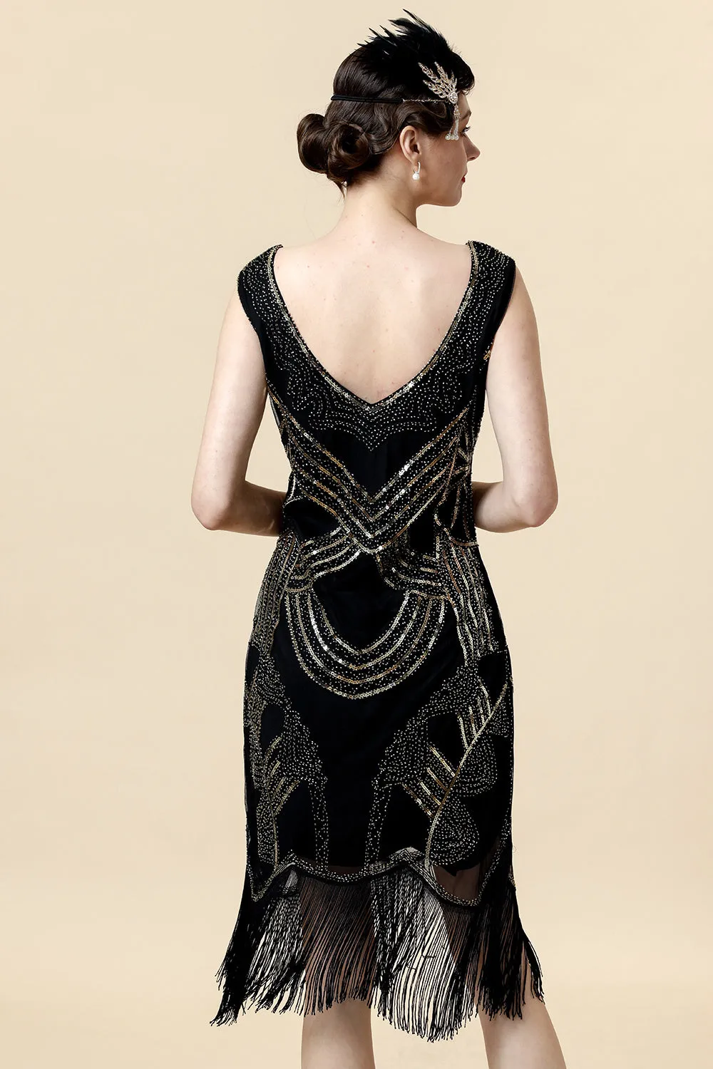 Black Sequined 1920s Gatsby Flapper Party Dress with 20s Accessories Set sold by Zapaka product image thumbnail 3