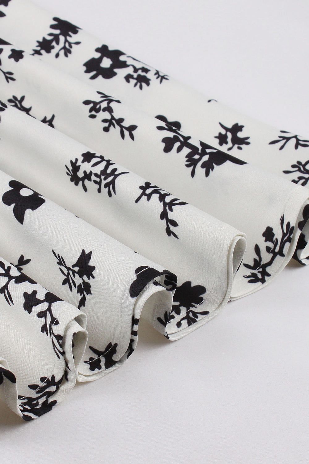 Black Floral Printed 1950s Swing Dress sold by Zapaka product image thumbnail 5