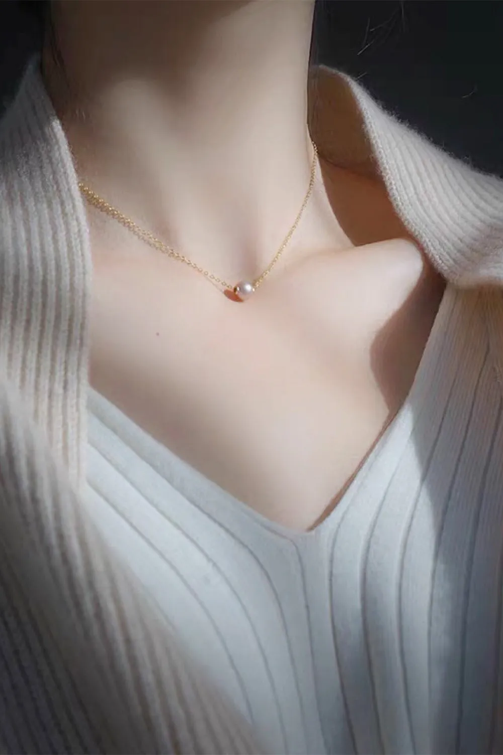 White Pearl Necklace sold by Zapaka product image thumbnail 2
