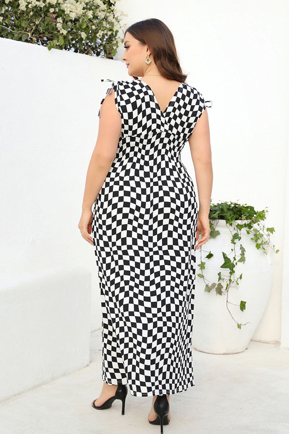 Plus Size Black Geometry Printed Maxi Summer Dress sold by Zapaka product image thumbnail 2