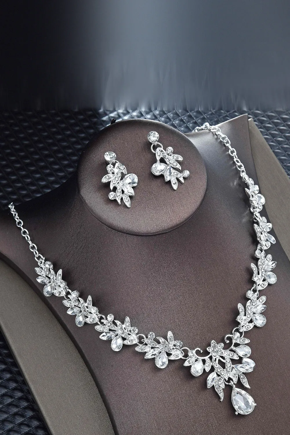 Silver Necklace And Earrings Inlaid with Water Diamond & Faux Pearl Jewelry Set sold by Zapaka