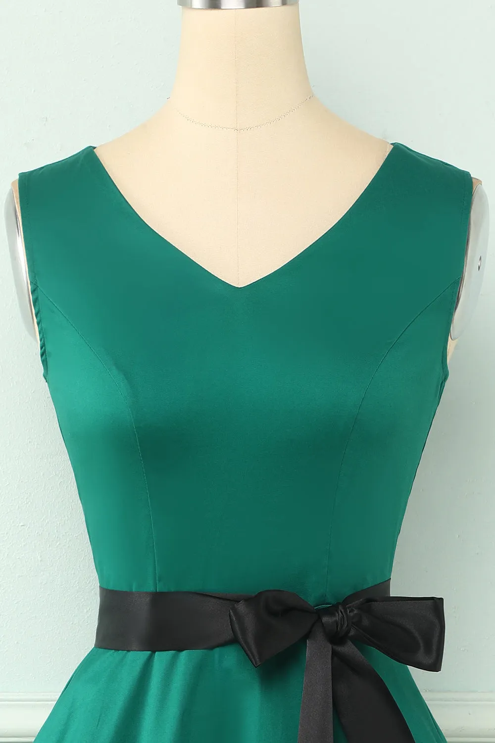 Green V Neck Vintage Dress with Sleeves sold by Zapaka product image thumbnail 4